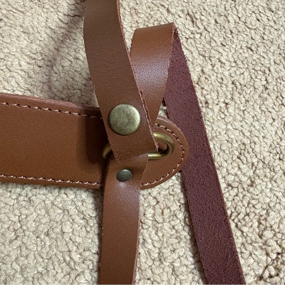 Pendleton Unisex Premium Small Leather Carrier Brown for Blankets Made in India - Picture 3 of 11